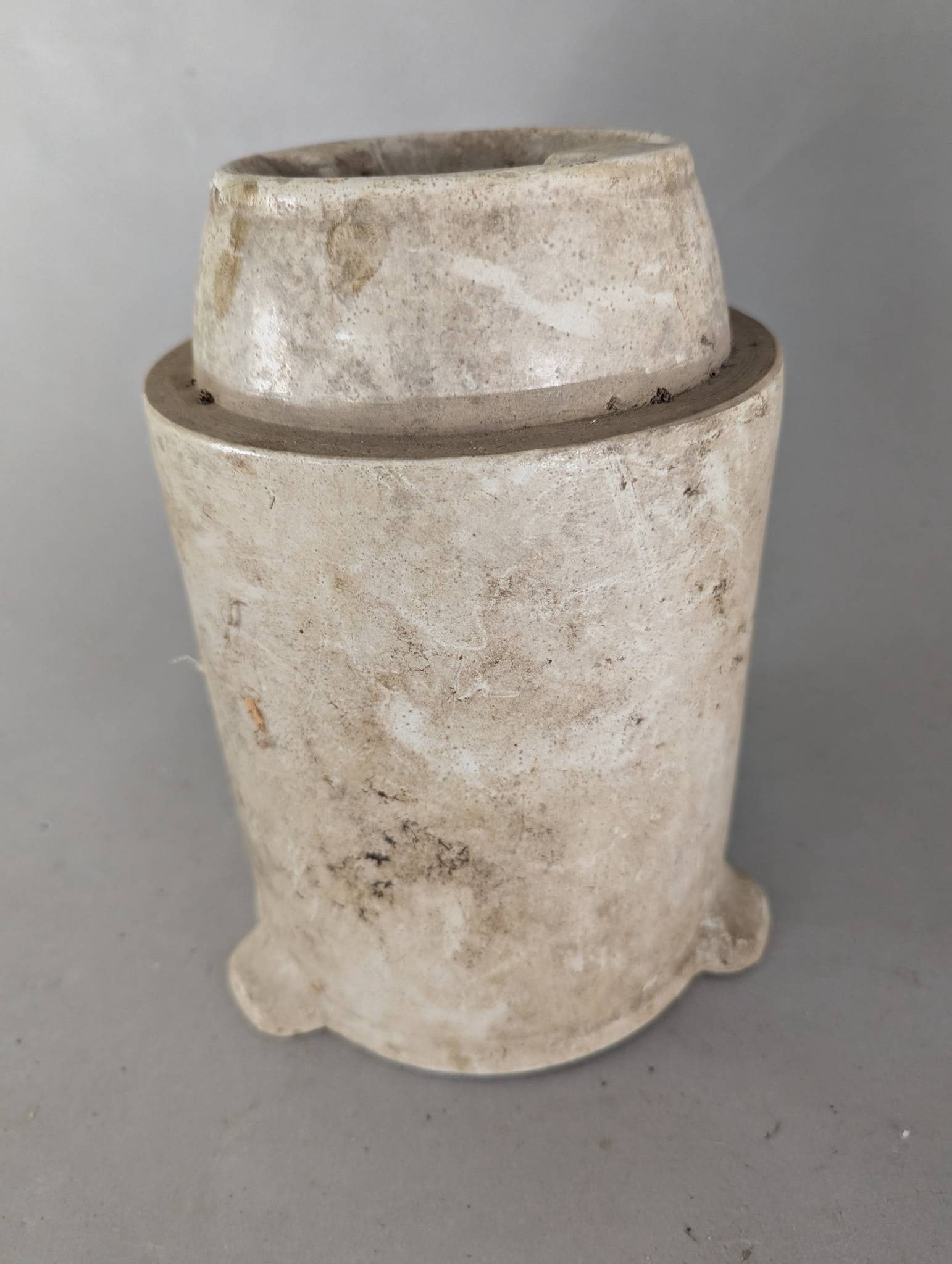 Red Wing Ko-Rec Feeder Stoneware Chicken Feeder from 1930s - 4