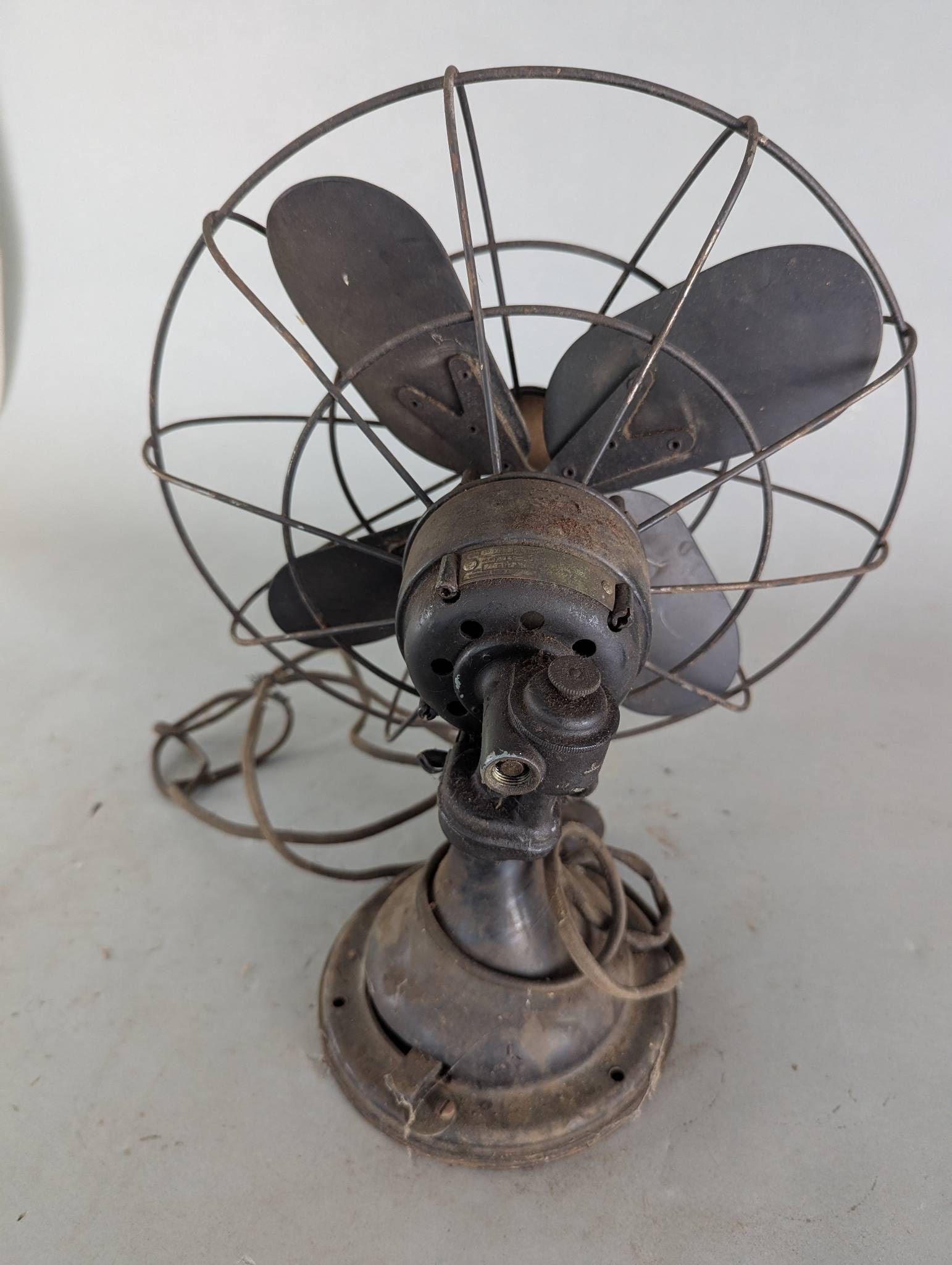Westinghouse Oscillating Table Fan with Original Finish and Guard - 5