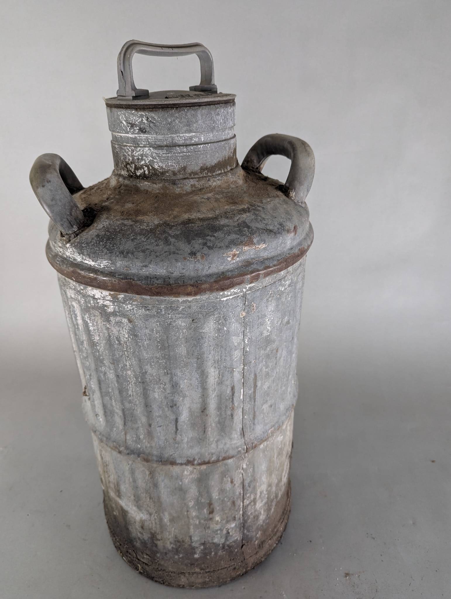 Columbian Steel Tank Co Screw Top Lube Oil Can with Handles (1 of 4)