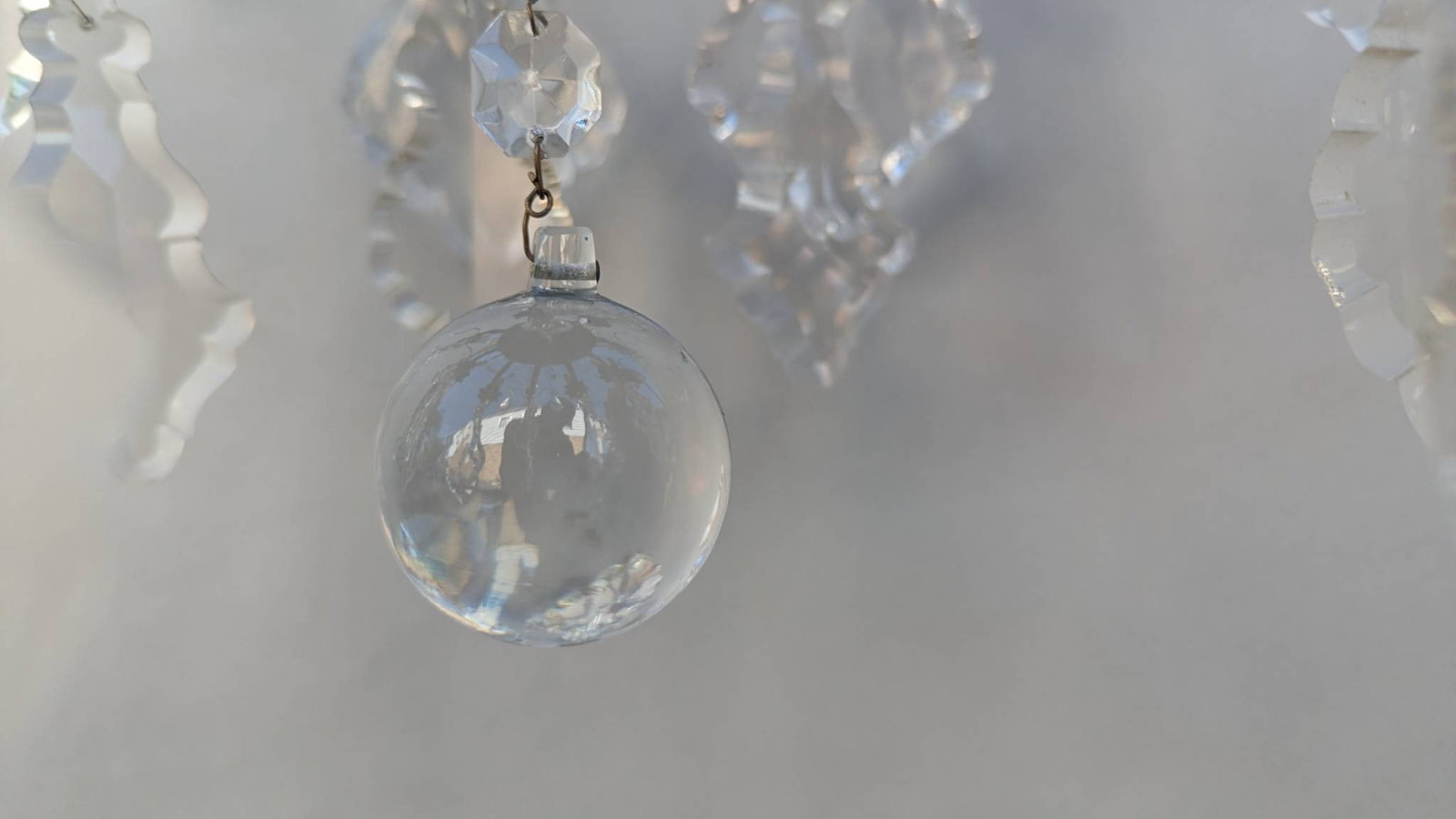 French Gilded Chandelier with Crystal Pendants and Candle-style Bulbs - 7