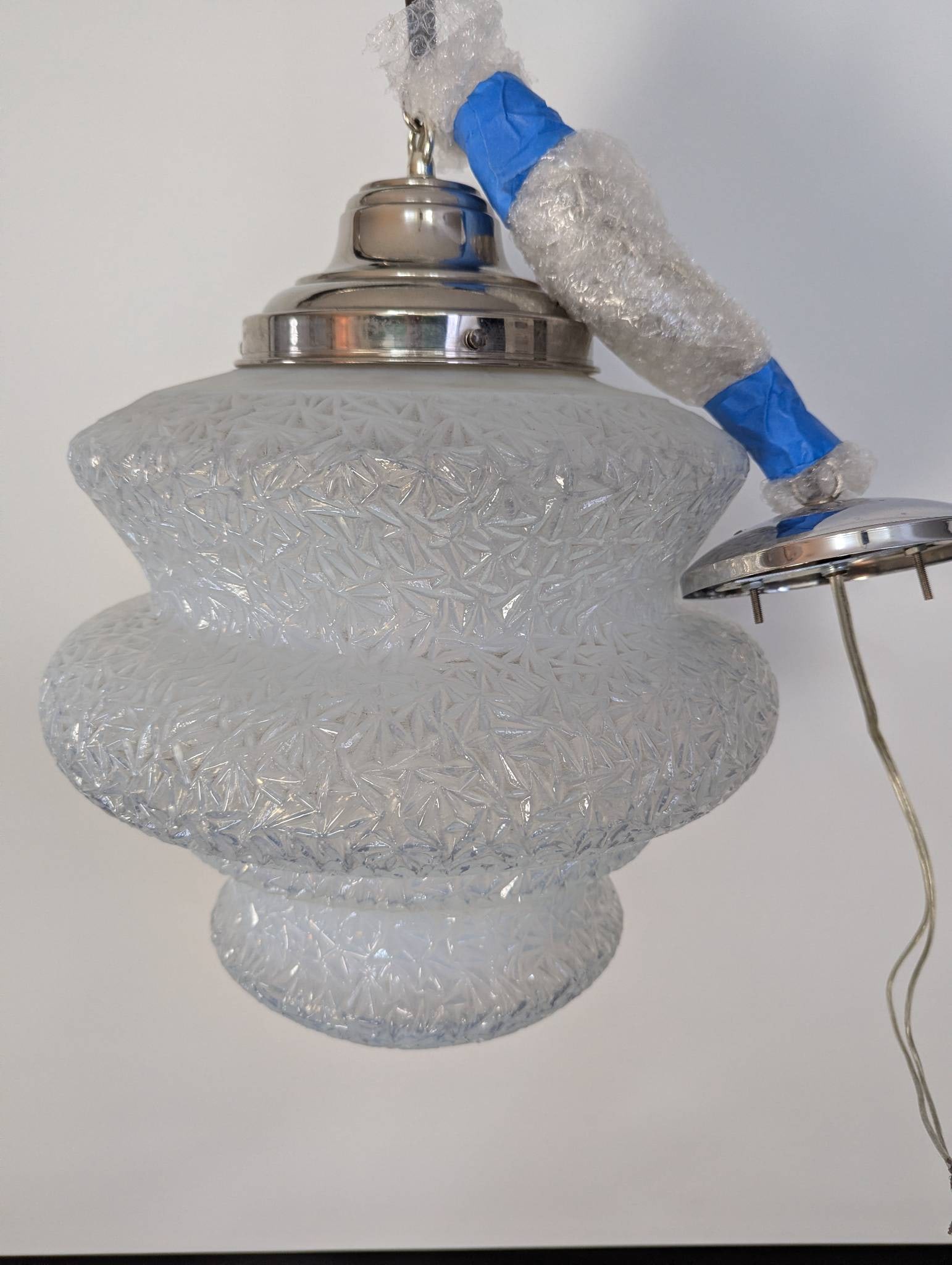 Mid-Century Modern Murano Glass Pendant Light with Textured Shade: **Important** Please read below description on how to avoid high shipping costs. Vintage textured glass pendant light from Murano, Italy, showcasing a mid-century modern design. The glass shade is 18 