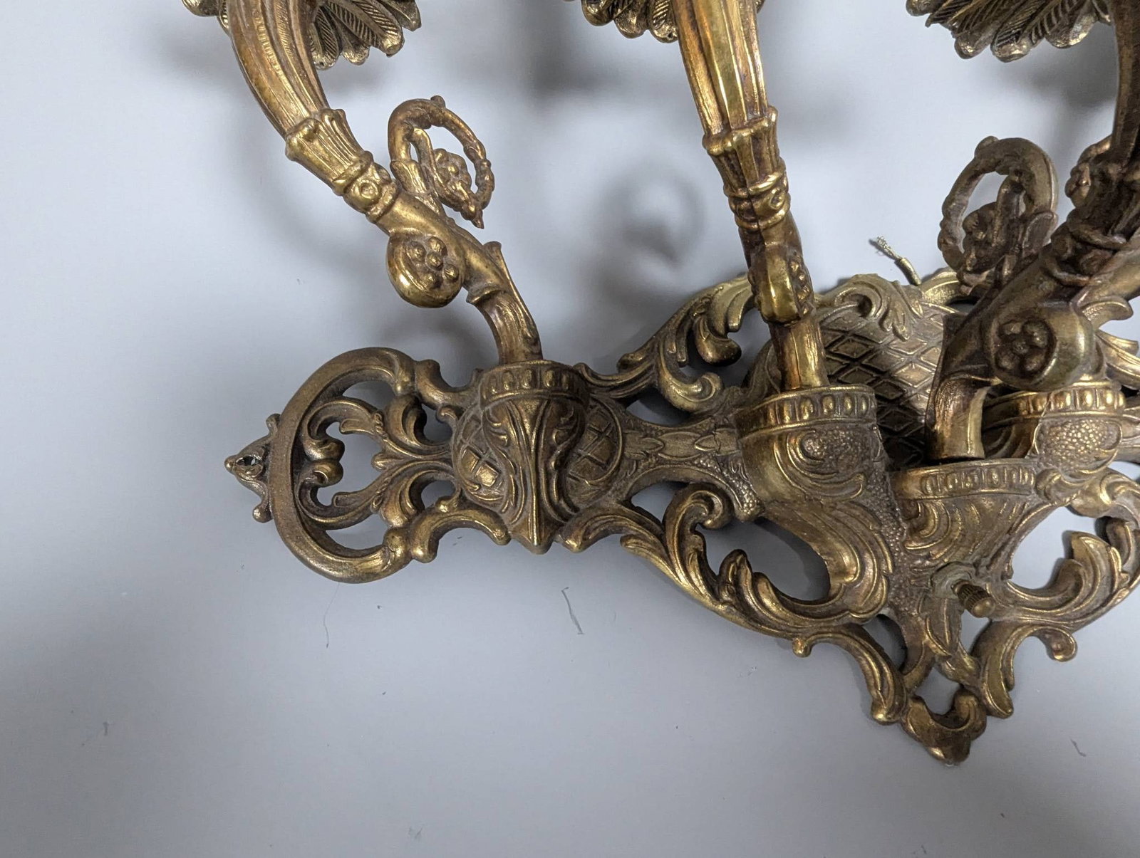 Antique Victorian 5 Arm Electric Wall Sconce Candle Fixture - 2