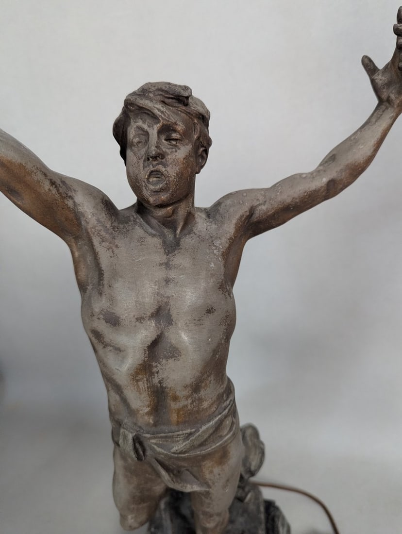 Georges Bareau Vox-Pacis Art Nouveau Figural Lamp on Marble Base with Torch Light - 2