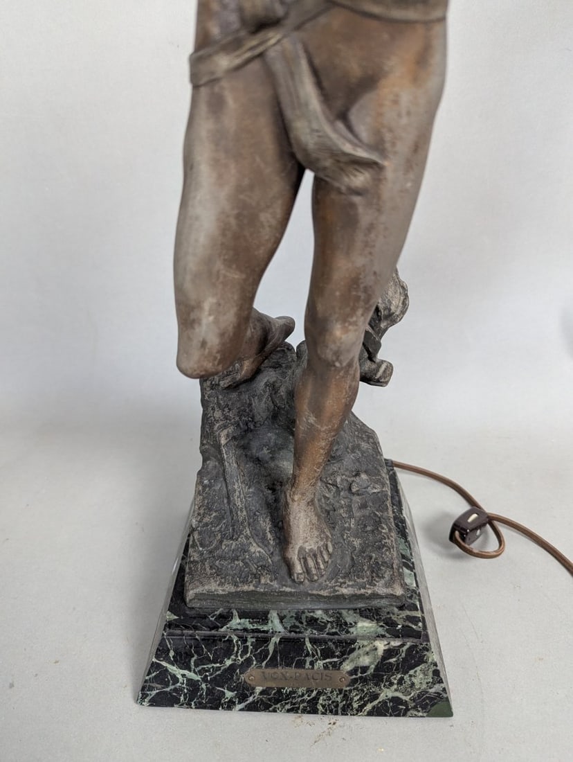 Georges Bareau Vox-Pacis Art Nouveau Figural Lamp on Marble Base with Torch Light - 3
