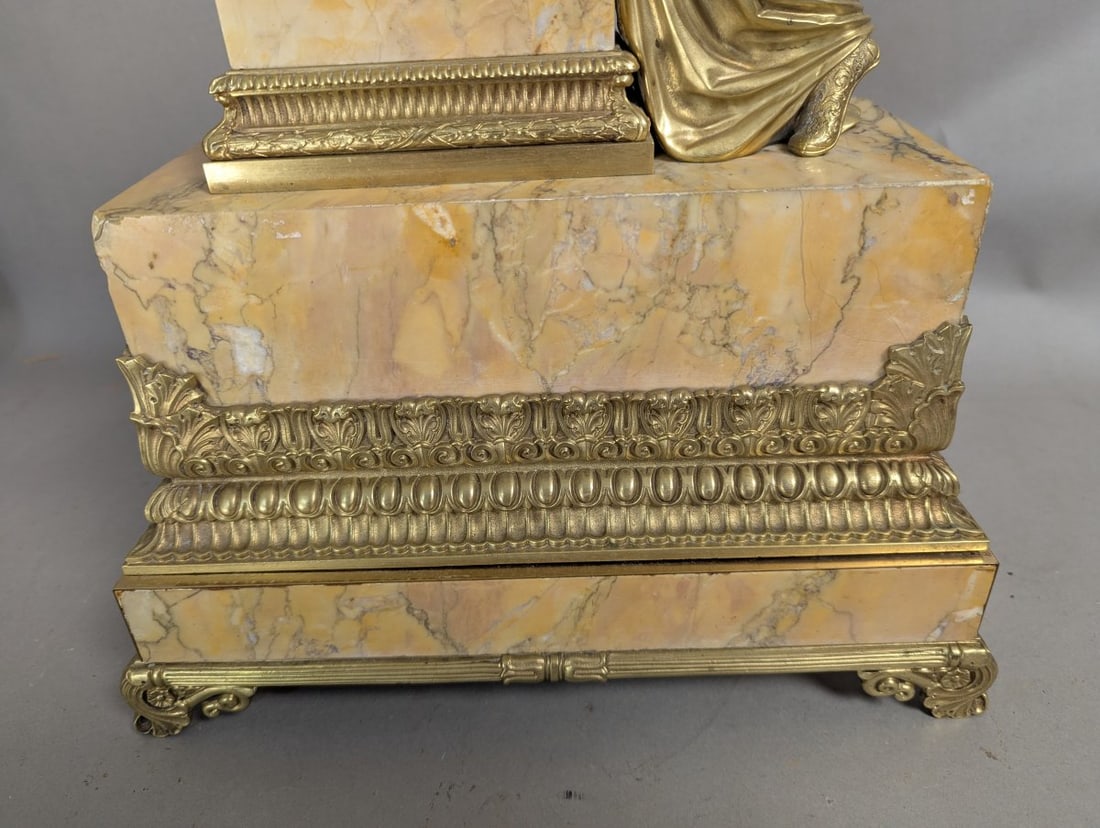19th Century French Gilt Metal and Marble Figural Mantel Clock Decorative Timepiece - 4