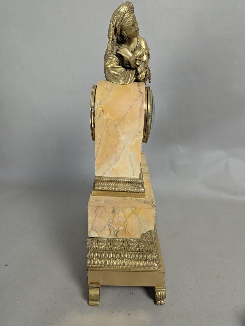 19th Century French Gilt Metal and Marble Figural Mantel Clock Decorative Timepiece - 7