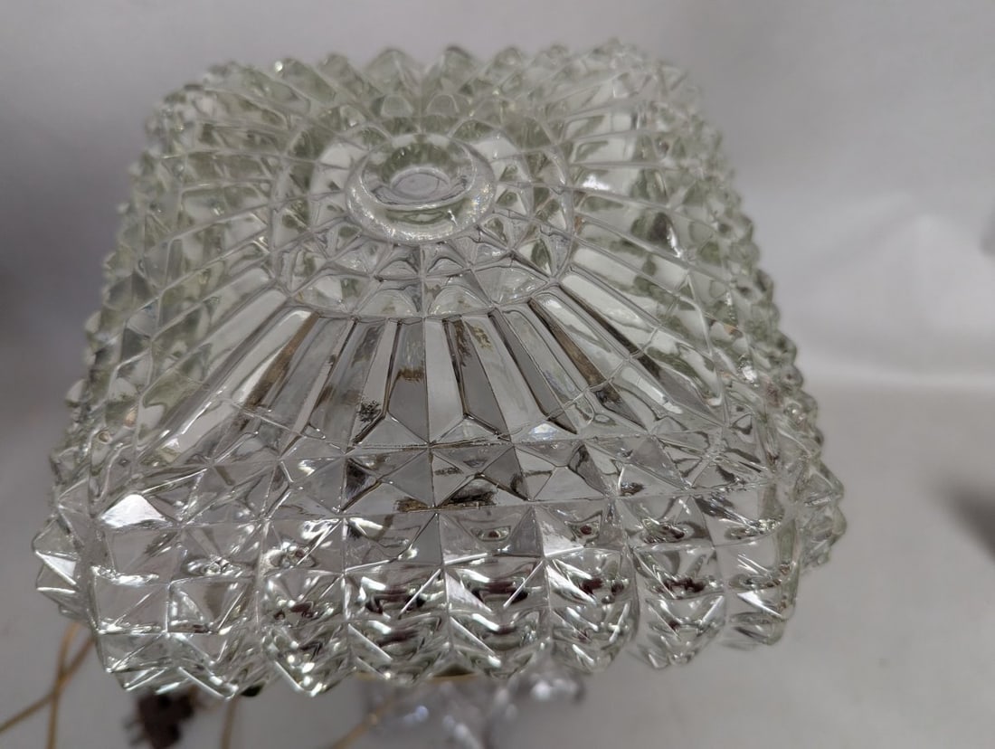 EAPG Pressed Glass Table Lamp Antique Vintage Design Functioning Light Fixture - 2