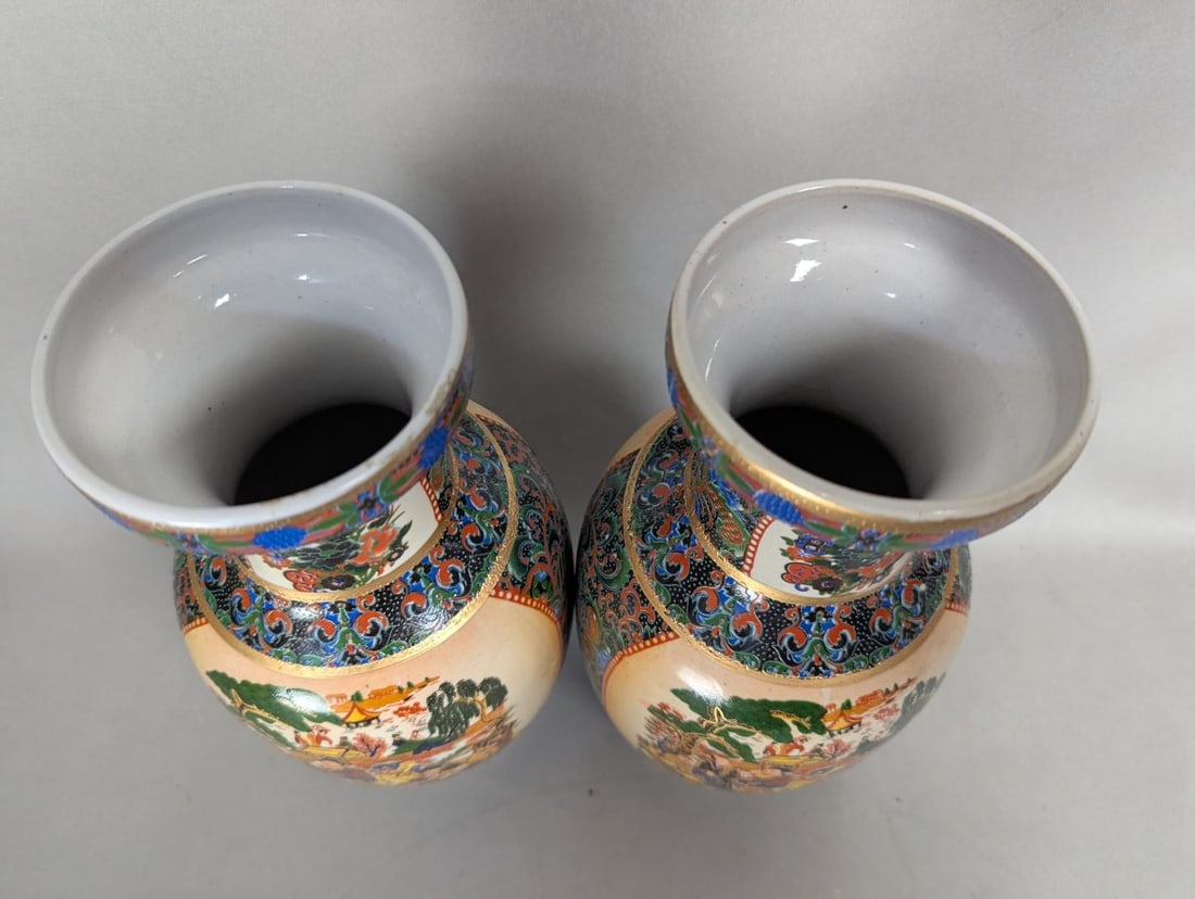 Exquisite Pair of Chinese Export Satsuma Style Porcelain Vases Decorative Art - 6