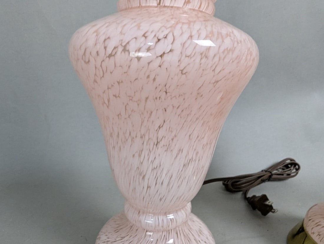 Mid-Century Pink Spatter Glass Table Lamps Pair Vintage Working Condition - 4