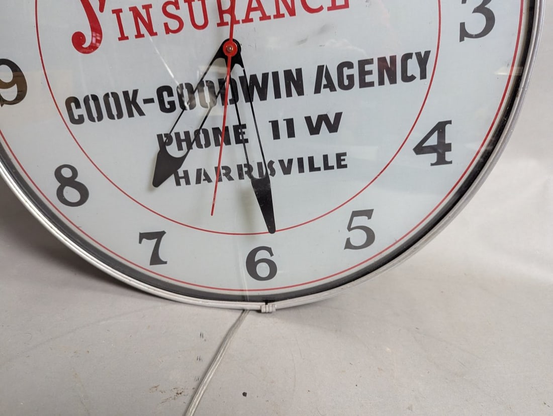 Vintage Lackner Light-Up Advertising Clock Auto-Owners Insurance Bubble Glass Front - 4