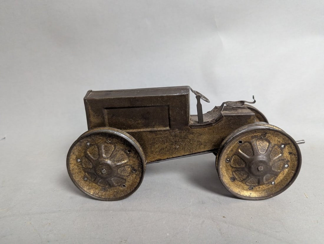 Durable Toy & Novelty Co Durable Dan Wind-Up Tractor Antique Pressed Steel Toy - 4