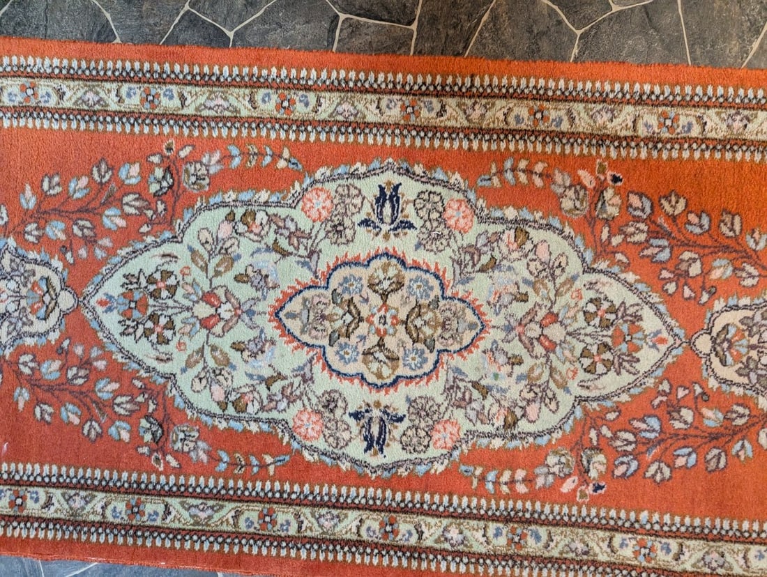 Vintage Persian Wool Runner Rug Beautiful Hand-Knotted Design Iris Pattern Classic Home DÃ© - 2
