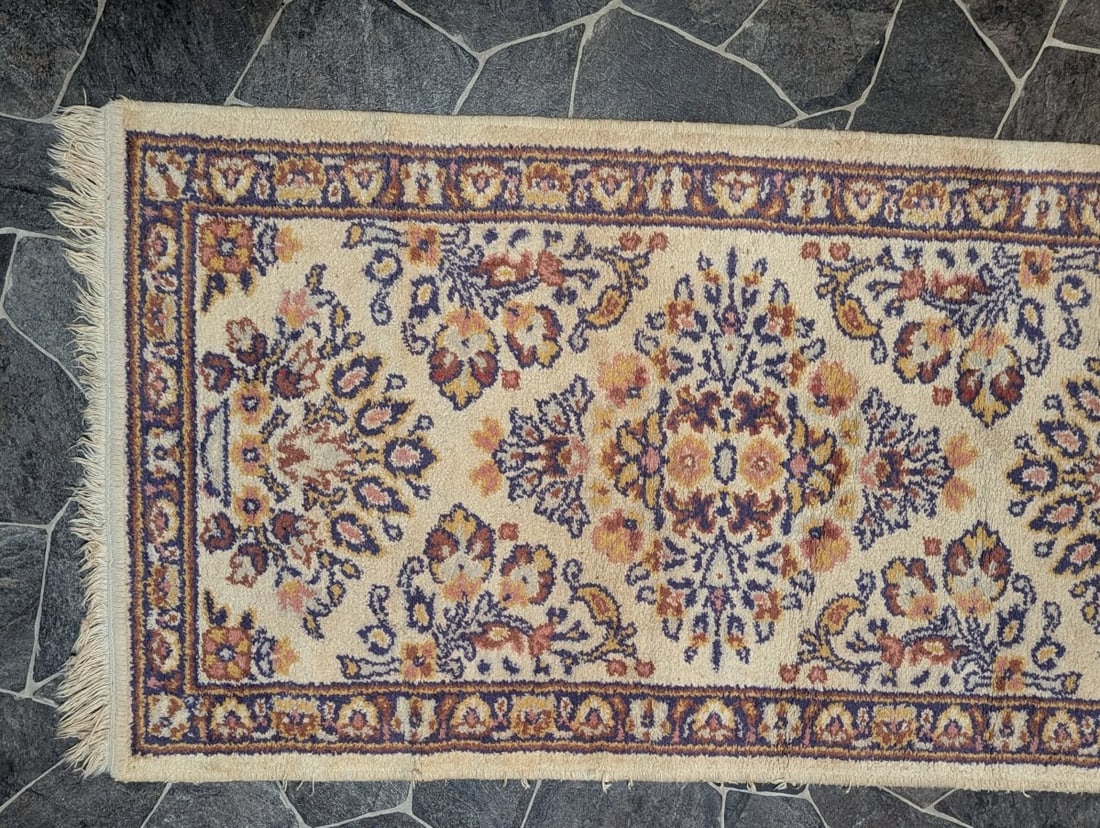 Persian-Style Floral Medallion Runner Rug for Hallways Traditional Design - 2