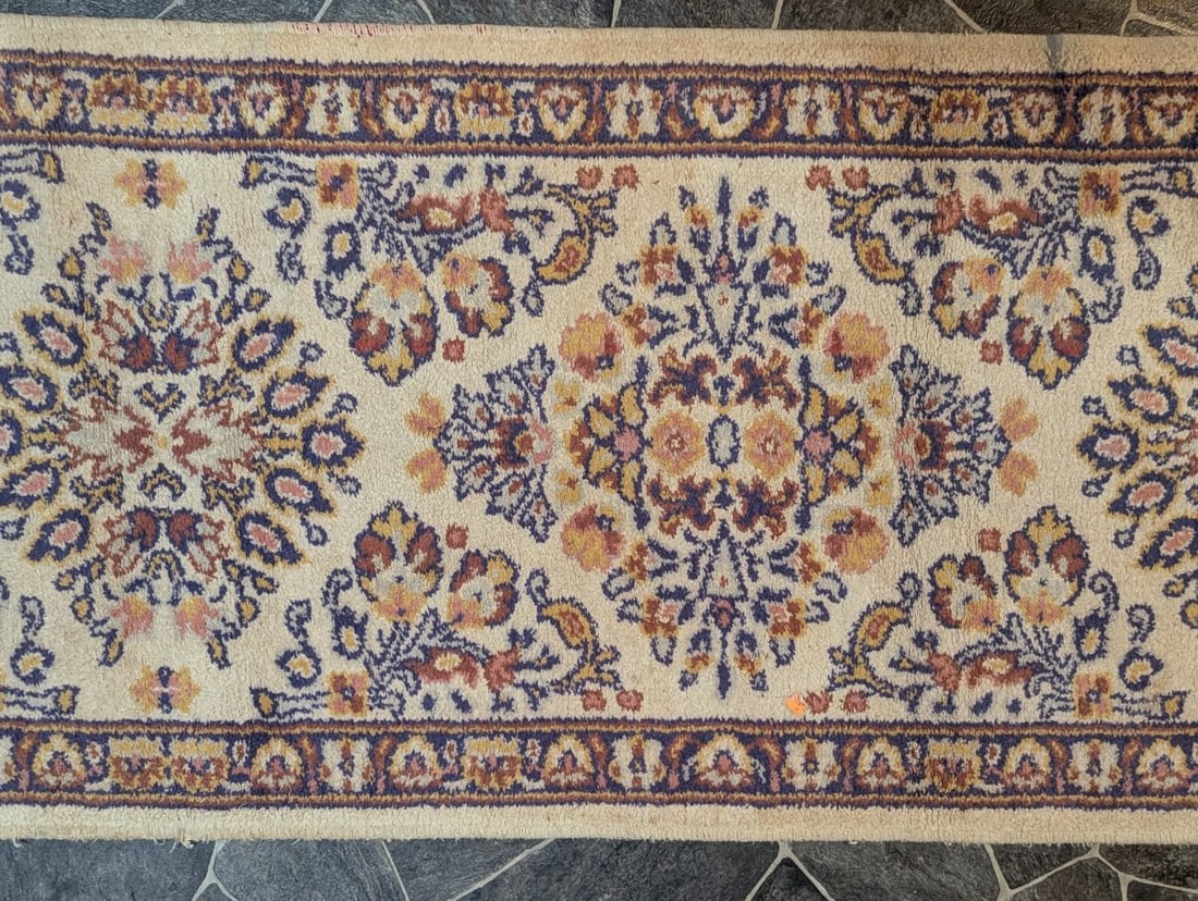 Persian-Style Floral Medallion Runner Rug for Hallways Traditional Design - 4