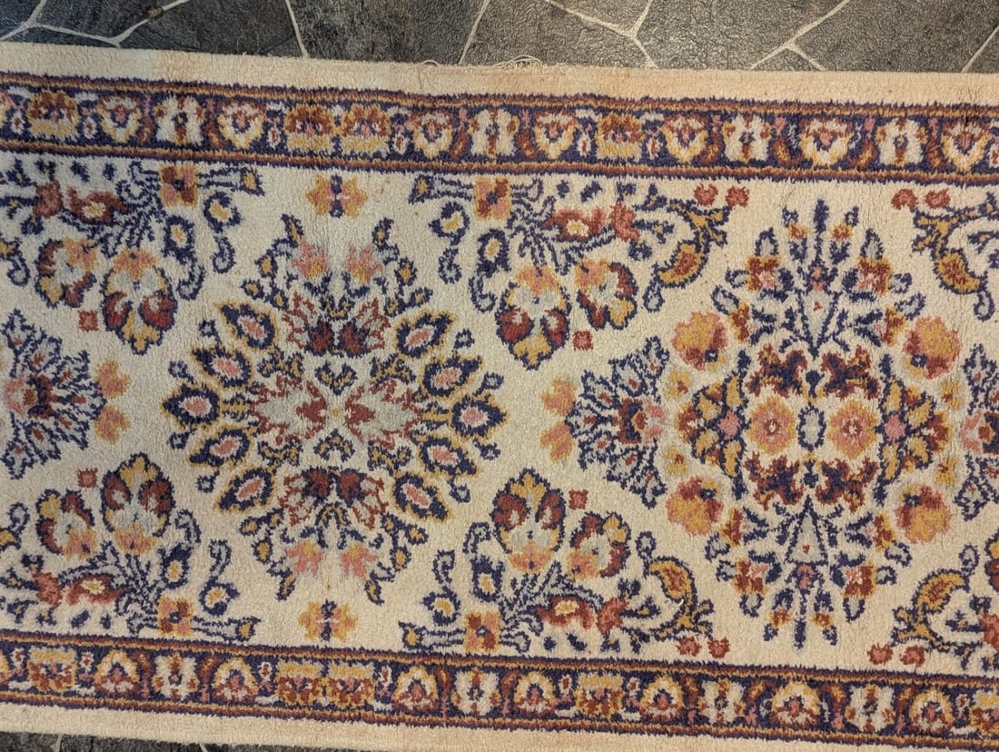 Persian-Style Floral Medallion Runner Rug for Hallways Traditional Design - 7