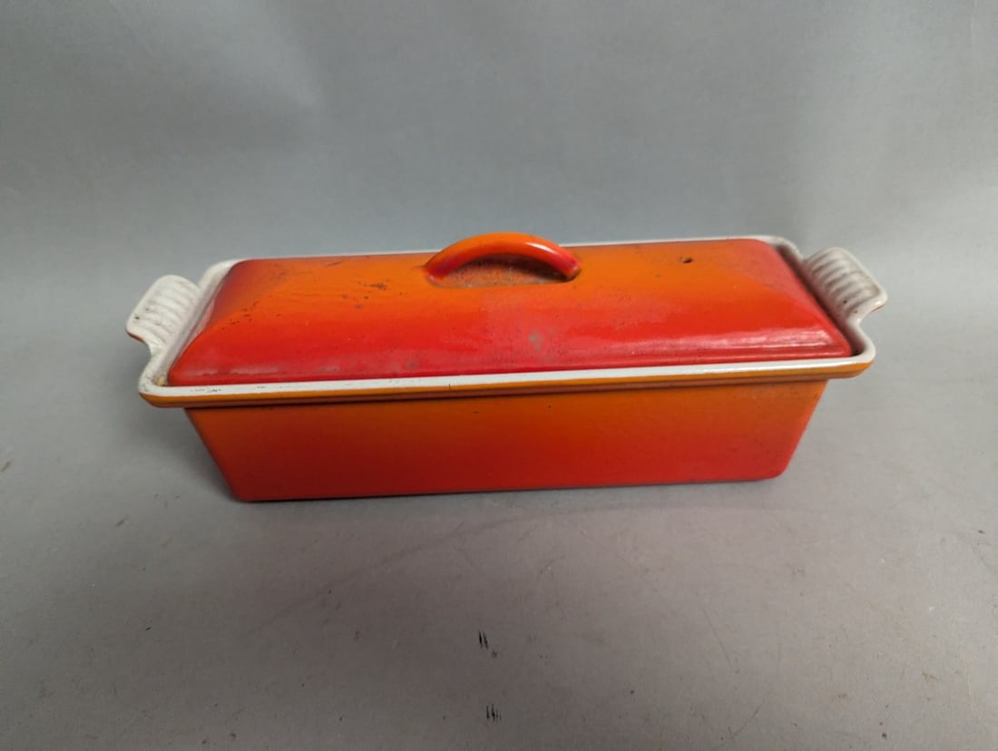 Le Creuset Cast Iron PÃ¢tÃ© Terrine Loaf Pan Iconic Flame Orange Vintage Cooking: **Important** Please read below description on how to avoid high shipping costs. Up for auction is a Le Creuset No. 28 Enameled Cast Iron PÃ¢tÃ© Terrine / Loaf Pan. This iconic pie