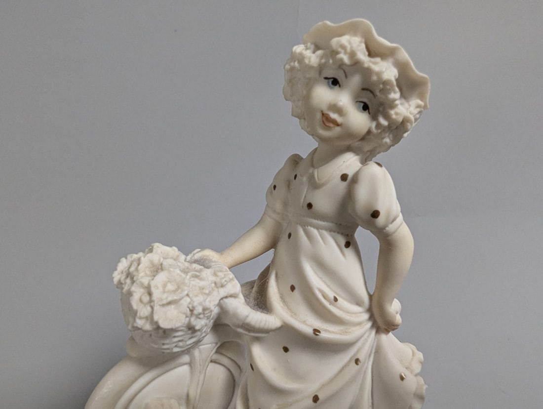 Giuseppe Armani Figurine Biking Around Art 0260-F Rare Collectible Piece - 2