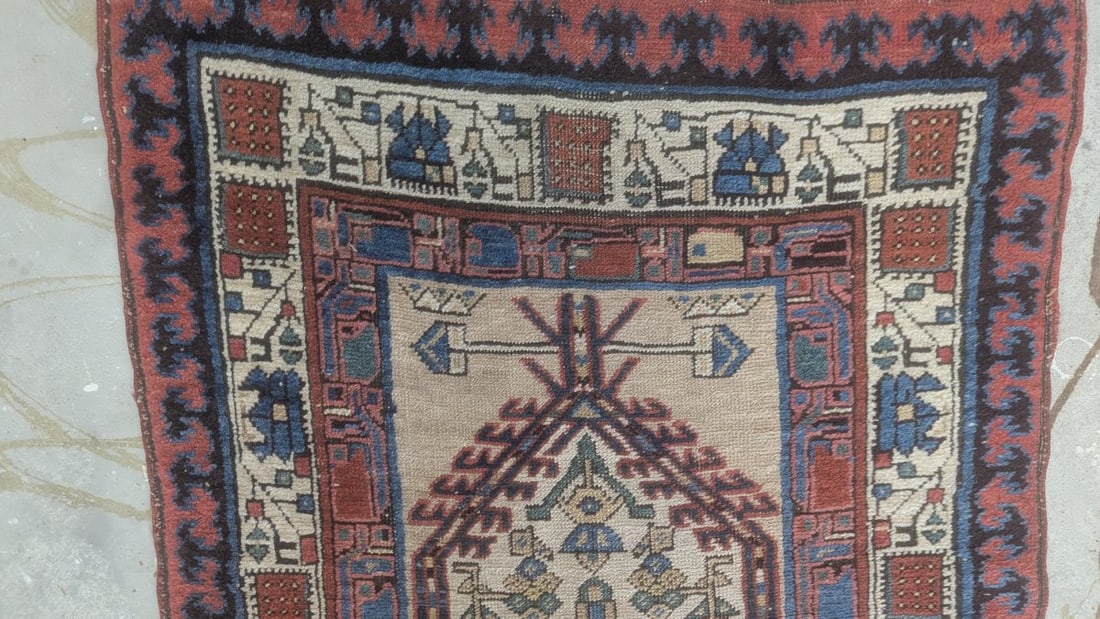 Antique Persian Serab Runner Rug with Camel Hair, Elegant Design, 1900 - 2