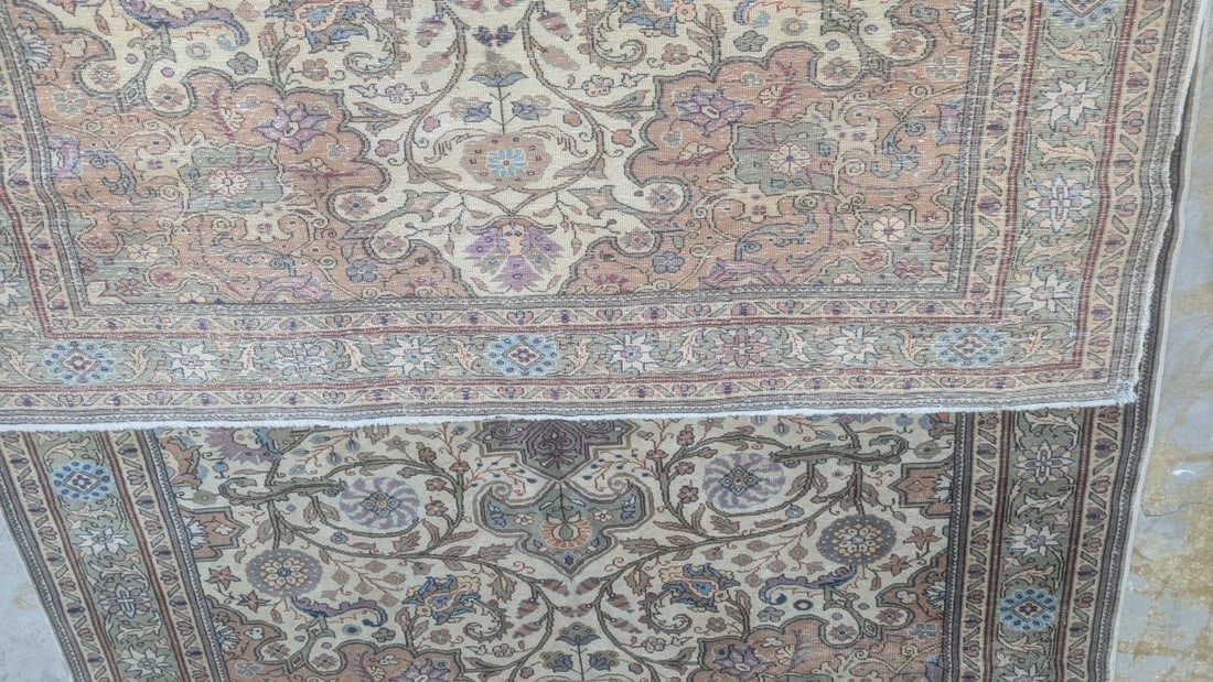 Vintage Turkish Hereke Carpet Ivory Background Hand-Knotted Art Decor c. 1940 - 12