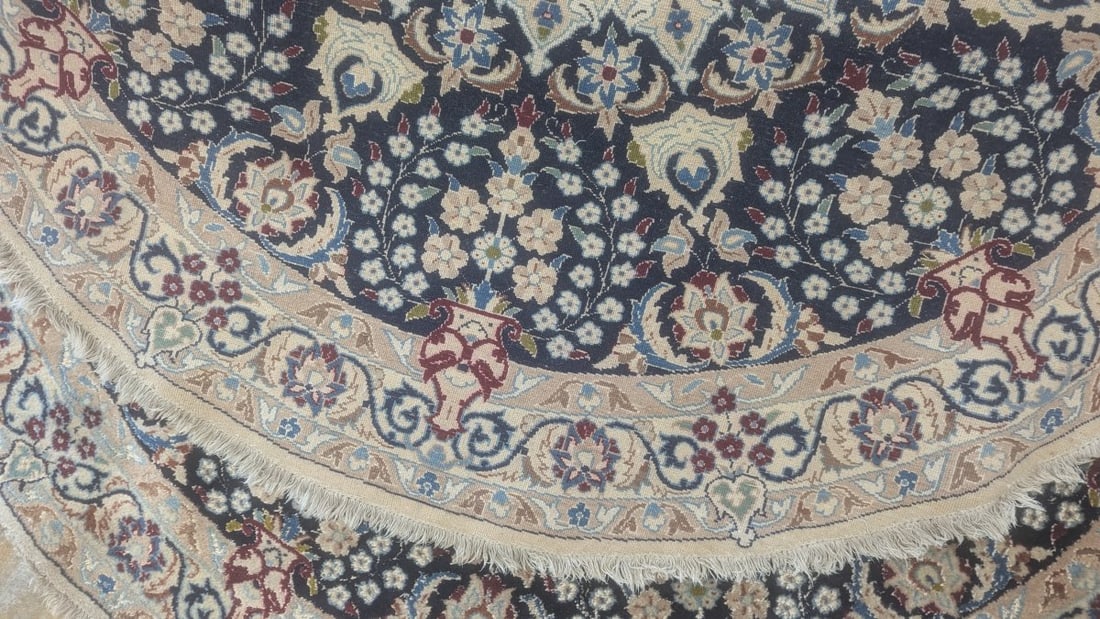 Fine Quality Vintage Persian Nain Handmade Circular Rug with Silk Highlights c. 1960 - 10