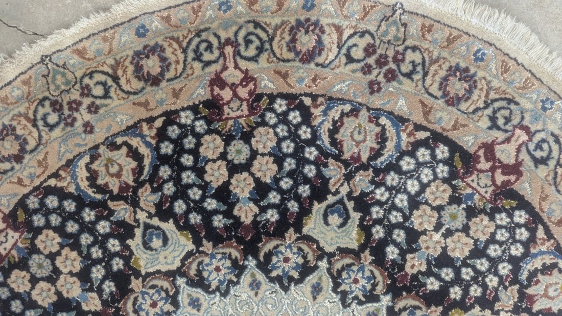 Fine Quality Vintage Persian Nain Handmade Circular Rug with Silk Highlights c. 1960 - 2