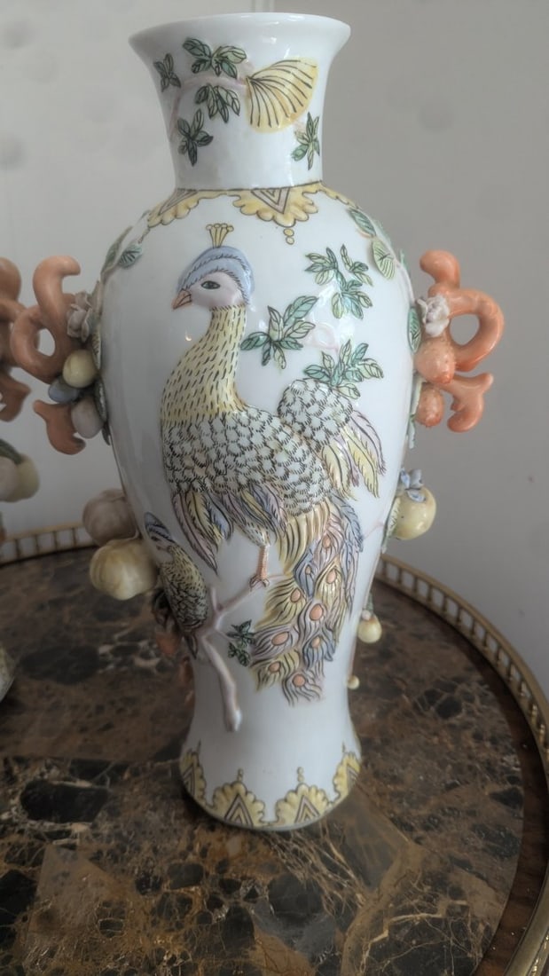 Pair of Maitland-Smith Chinoiserie Peacock Vases Elegant Decorative Art - 4