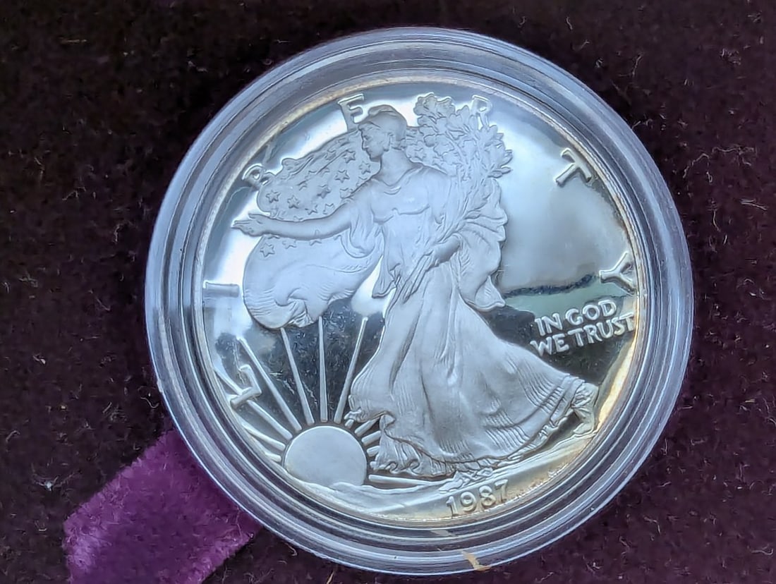 1987-S American Silver Eagle Proof Coin by Adolph A. Weinman - Excellent Condition - 3