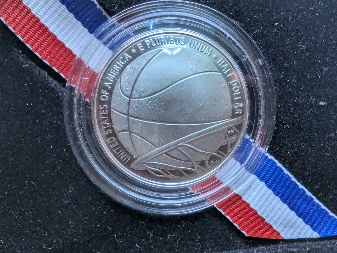2020-S Basketball Hall of Fame Proof Half Dollar Commemorative Coin Set - 4
