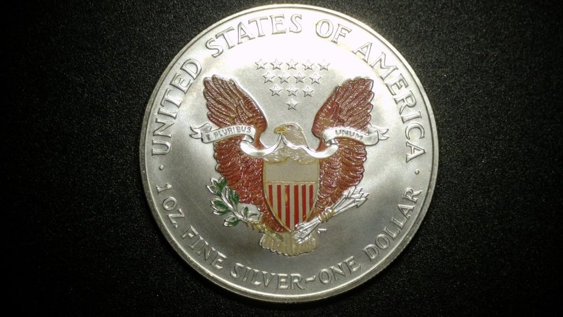 2000 American Colorized Silver Eagle Coin - Excellent Grade One Ounce Fine Silver - 2