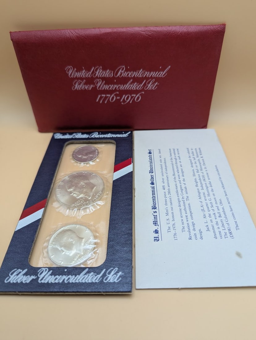 1976 United States Bicentennial Silver Uncirculated Set - 40% Silver Coins: **Important** Please read below description on how to avoid high shipping costs. Celebrate the 200th anniversary of the United States with this exquisite three-coin set issued by the U.S. Mint. This