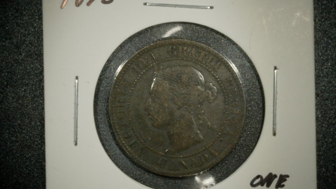 1895 Canada Queen Victoria One Cent Coin Very Fine - Popular Victorian Era Collectible: **Important** Please read below description on how to avoid high shipping costs. This stunning 1895 Canada Queen Victoria One Cent Coin is a perfect addition for any serious numismatic collector.