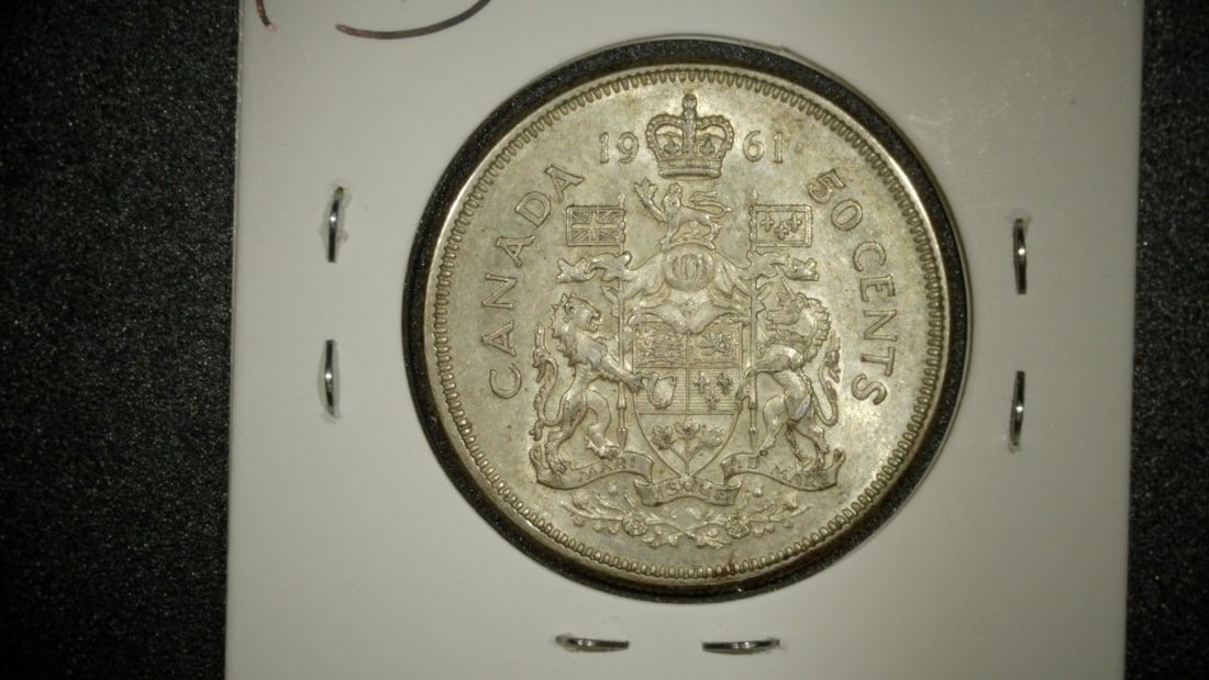 1961 Canada 50 Cents Silver Coin Uncirculated Queen Elizabeth II Royal Canadian Mint - 2
