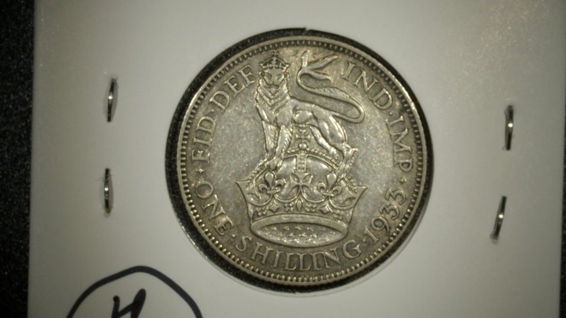 1933 King George V One Shilling & 1943 King George VI Two Shillings Silver Coins Lot - 2