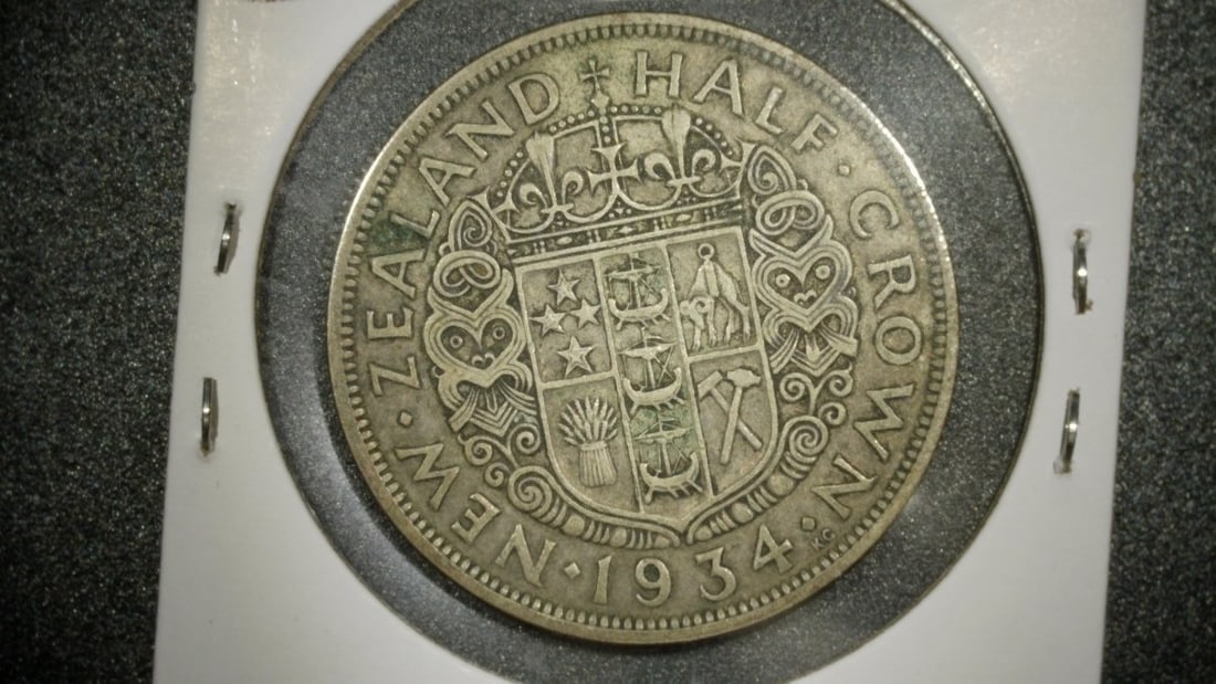 1934 New Zealand George V Half Crown Silver Coin Extra Fine by George Kruger Gray - 2