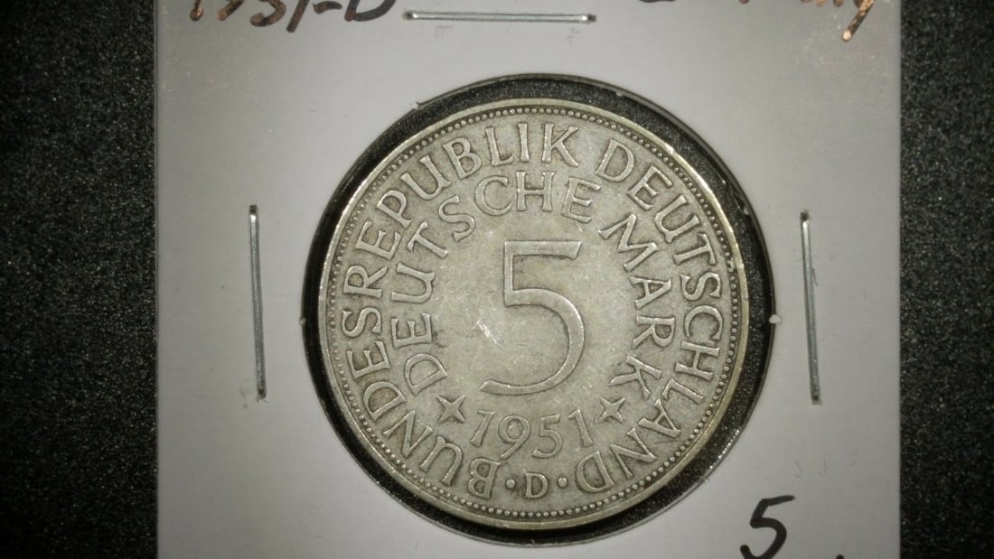 1951-D Germany 5 Deutsche Mark Silver Coin by Albert Holl, Extra Fine Condition: **Important** Please read below description on how to avoid high shipping costs. This is a 1951-D 5 Deutsche Mark coin from the Federal Republic of Germany. The obverse features the denomination,