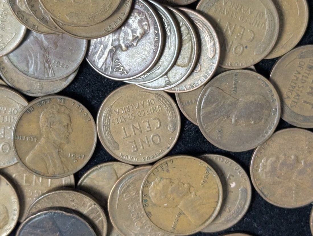 Bulk Lot of 2 Pounds of US Lincoln Wheat Cents 1909-1958 Fair Condition - 2