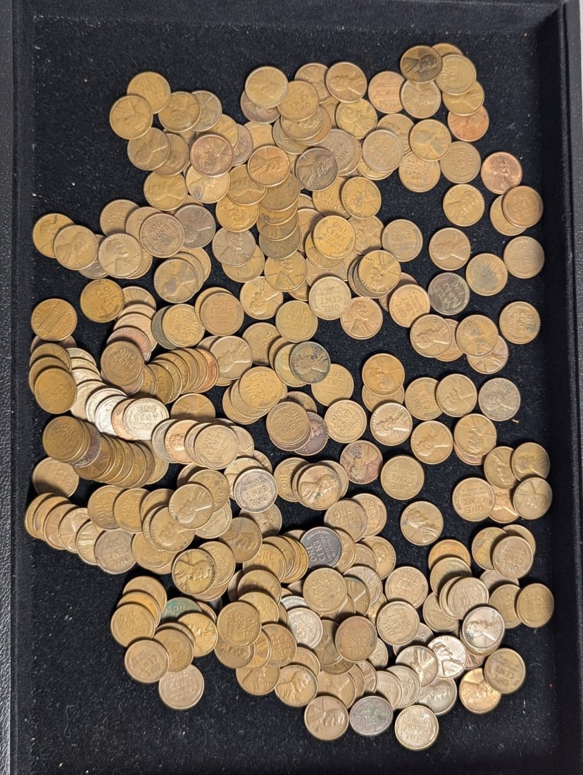 Bulk Lot of 2 lbs US Lincoln Wheat Cents 1909-1958 by Victor David Brenner - Good Grade (1 of 2)