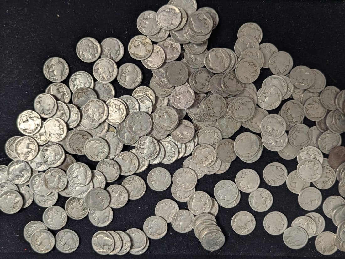 2.4 Pounds of Poor No Date U.S. Buffalo Nickels by James Earle Fraser (1 of 2)