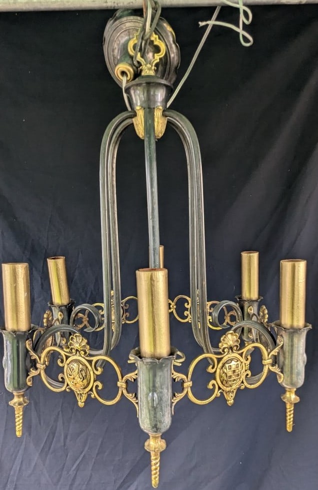 Vintage Spanish Revival Style 6-Light Chandelier Brass Gold Leaf Decorative Lighting: **Important** Please read below description on how to avoid high shipping costs. This stunning vintage Spanish Revival style chandelier stands 25 high and features an 18 diameter. Crafted from brass w