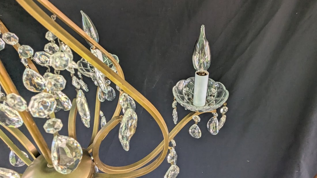 Mid-Century Italian Brass and Crystal Chandelier with Hanging Prisms Rewired Ready to Hang - 10