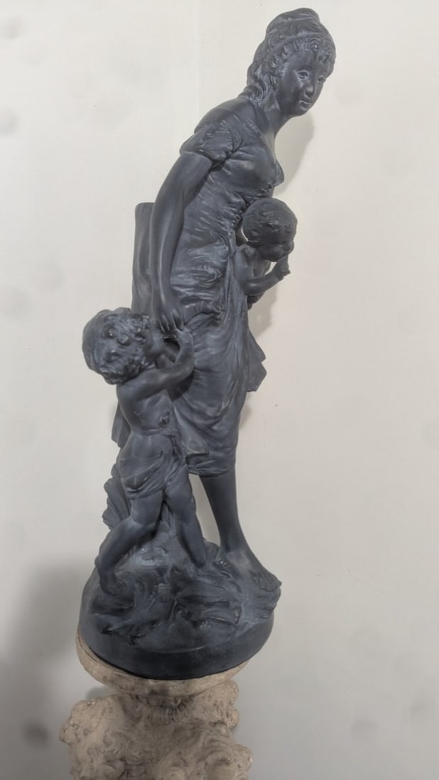 Vintage 1978 Continental Studios Mother and Children Decorative Plaster Statue: **Important** Please read below description on how to avoid high shipping costs. This remarkable 1978 Continental Studios of GA plaster statue features a touching depiction of a mother and her childre