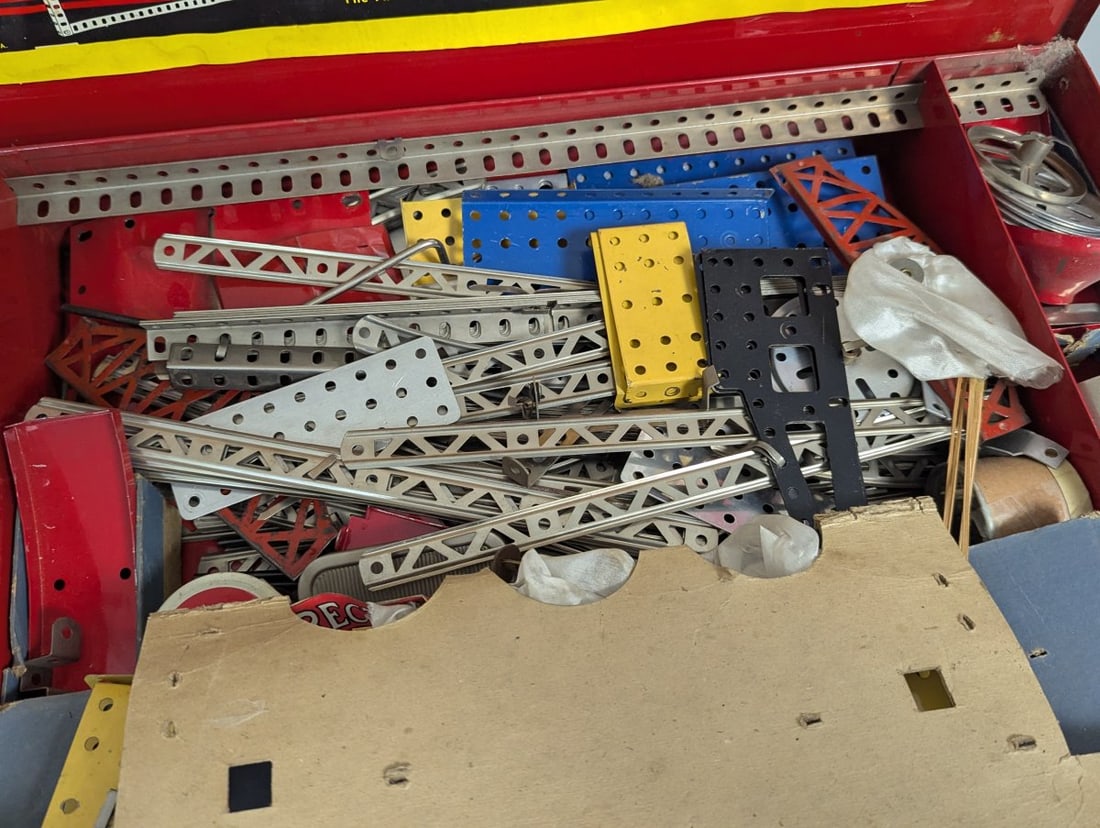 Vintage AC Gilbert Erector Set No 9Â½ All-Electric Automotive Set Original Case - 6