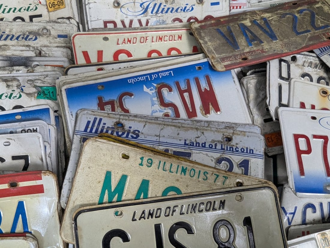 Huge Lot of Assorted Illinois License Plates Vintage Modern Craft Decor 190 Plates - 6