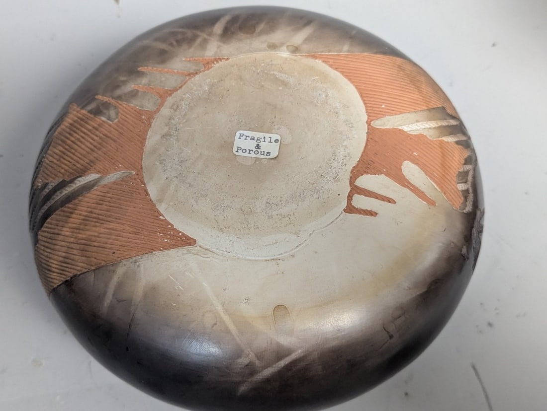 Sgraffito Blackware Pottery Jar Hummingbird Design Santa Clara Style Decorative Art Piece - 6