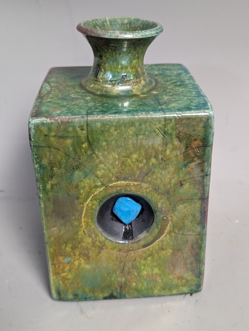 George England Crowan Pottery Studio Vase Mid-Century Modern Art Pottery Collectible: **Important** Please read below description on how to avoid high shipping costs. Discover this exceptional George England vase from Crowan Pottery, measuring 8 1/2 high x 5 x 5. With its square body a