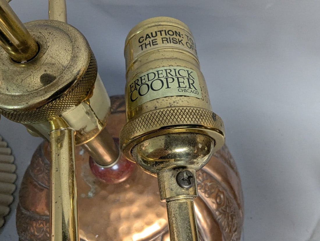 Frederick Cooper Repousse Copper Table Lamp Mid-Century Modern Design - 6