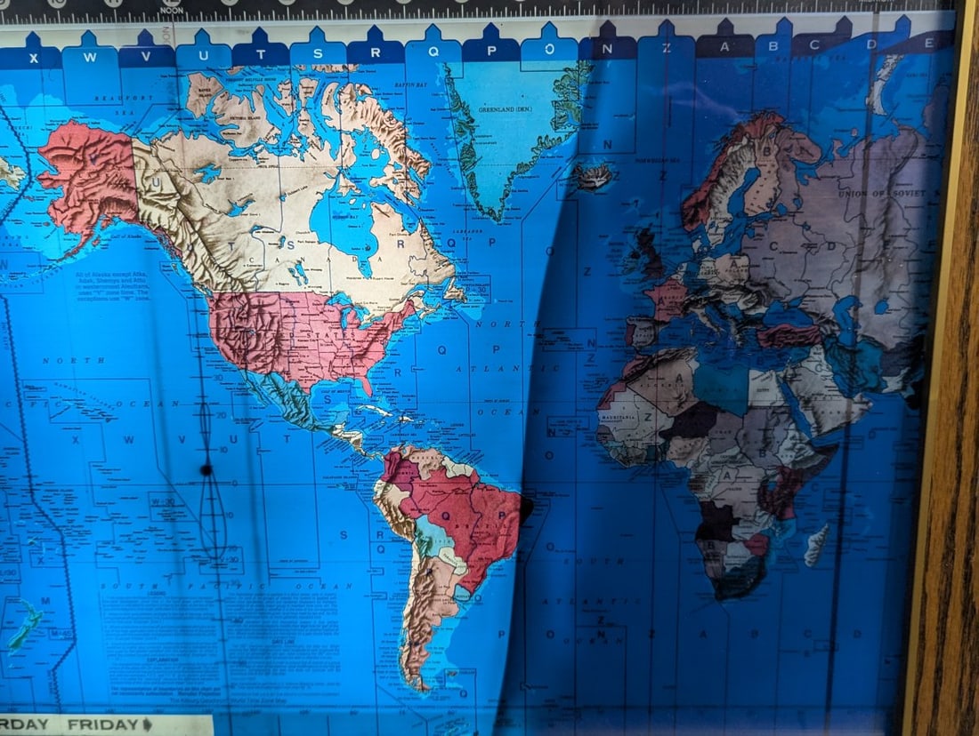 Vintage 1988 Kilburg Geochron Illuminated World Map Clock Collectible Decor - 3