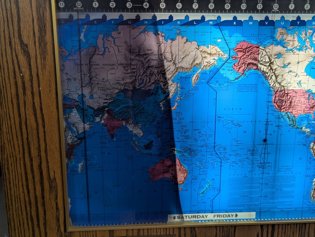 Vintage 1988 Kilburg Geochron Illuminated World Map Clock Collectible Decor - 4