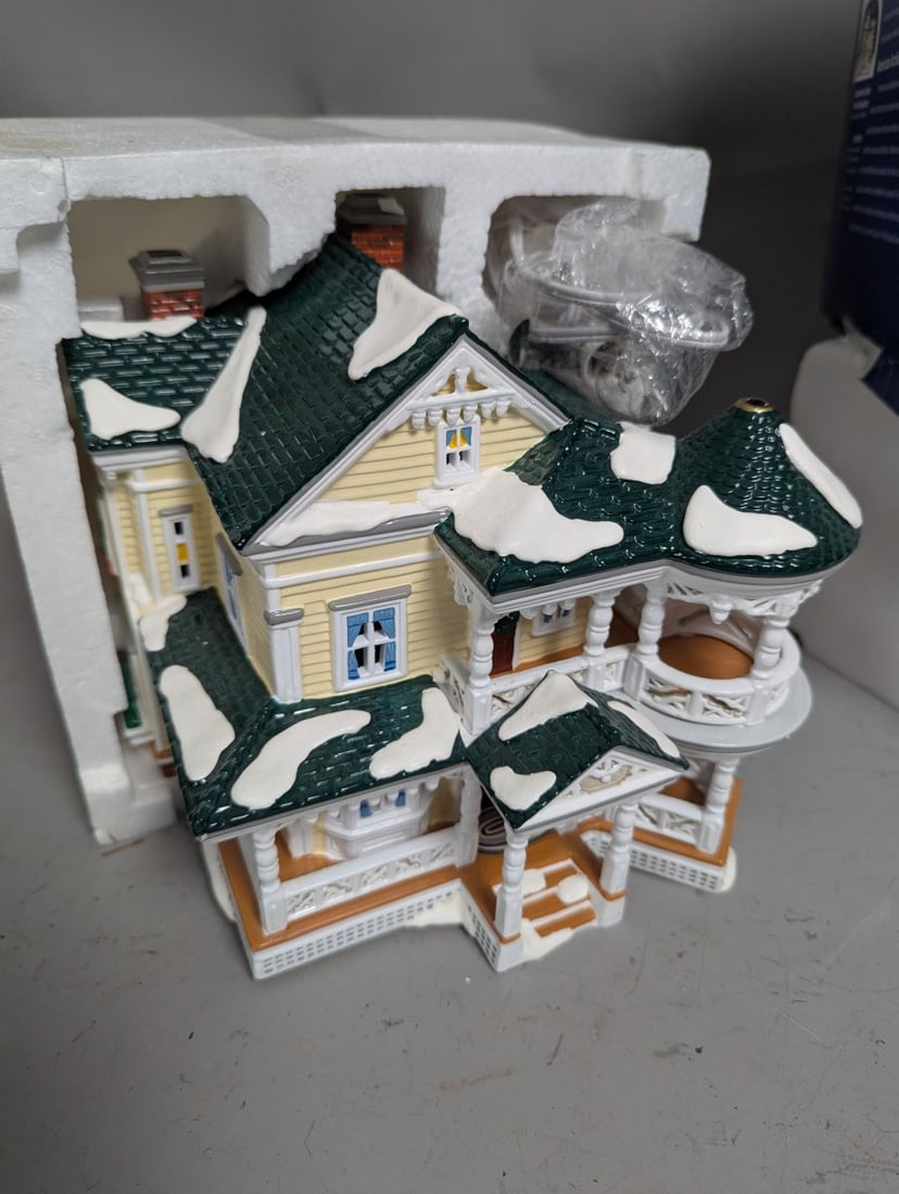 Department 56 Snow Village Italianate Villa Collection Lights Holiday Decor - 3