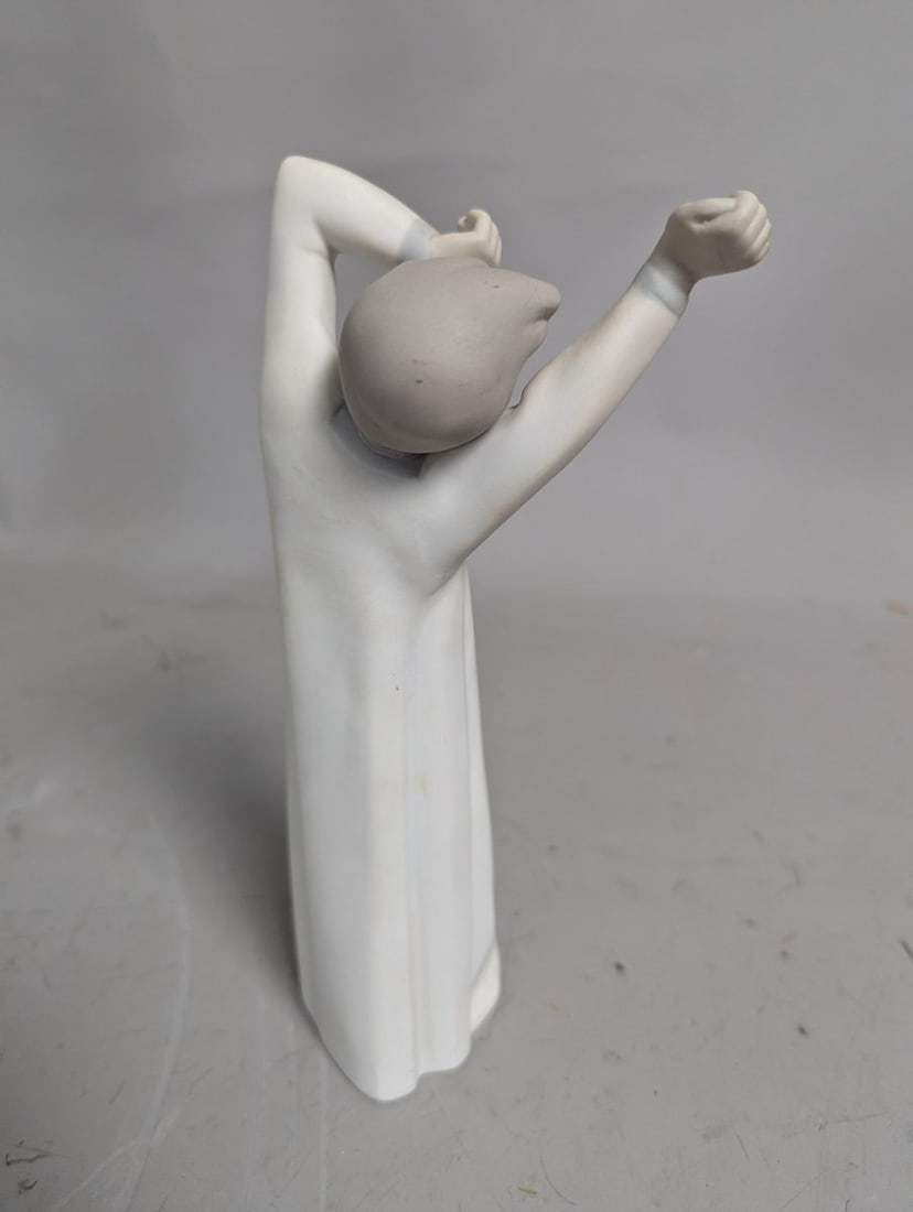 LladrÃ³ Porcelain Figurine Collection Hebrew Student Nurse Sleepy Boy Couple - 6